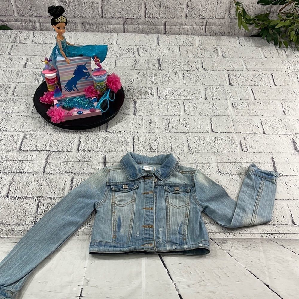Girl’s Piper Distressed Blue Denim Button Down Jean Jacket (M) AK01